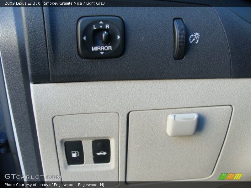 Smokey Granite Mica / Light Gray 2009 Lexus ES 350