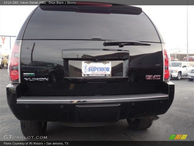 Onyx Black / Ebony 2010 GMC Yukon Denali AWD