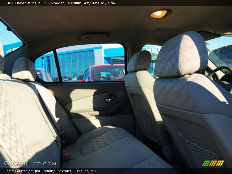 Medium Gray Metallic / Gray 2004 Chevrolet Malibu LS V6 Sedan