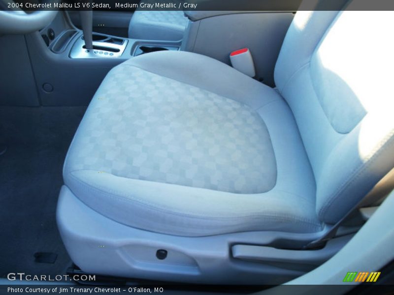 Medium Gray Metallic / Gray 2004 Chevrolet Malibu LS V6 Sedan