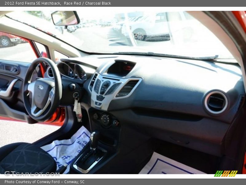 Race Red / Charcoal Black 2012 Ford Fiesta SE Hatchback