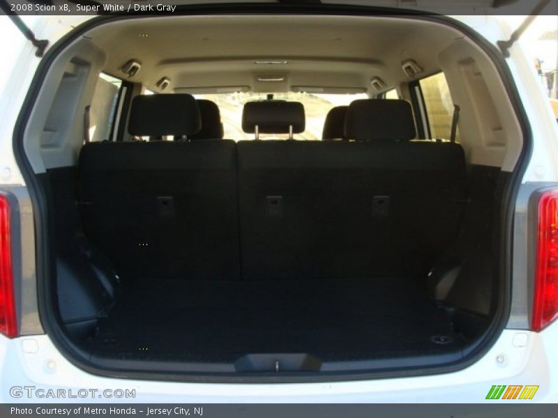 Super White / Dark Gray 2008 Scion xB