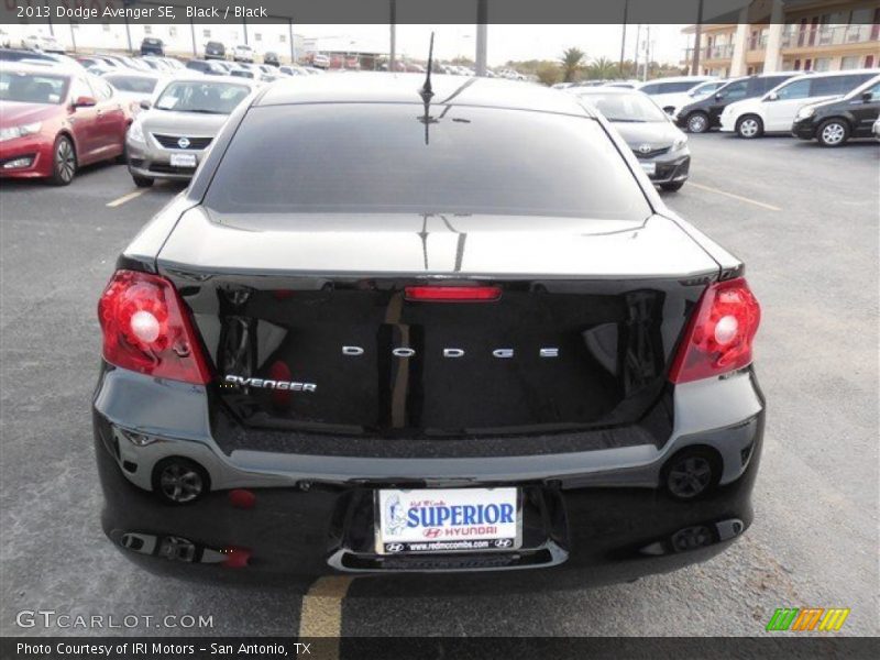 Black / Black 2013 Dodge Avenger SE