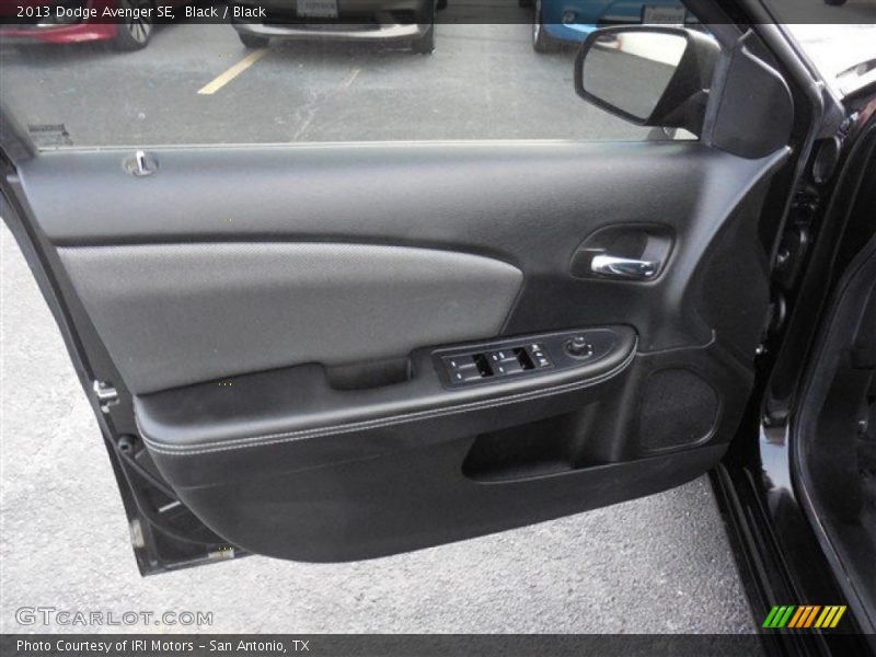 Black / Black 2013 Dodge Avenger SE