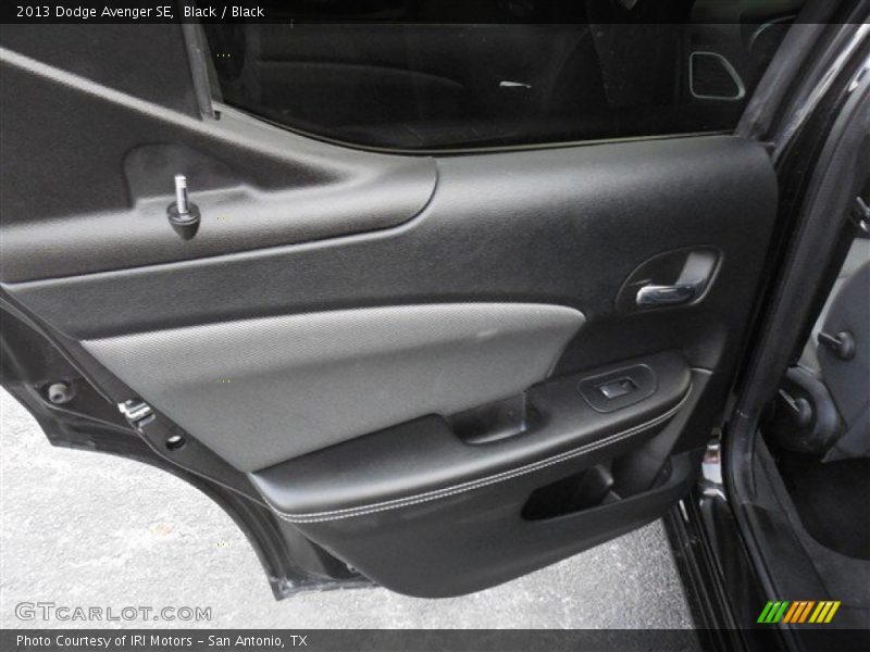 Black / Black 2013 Dodge Avenger SE