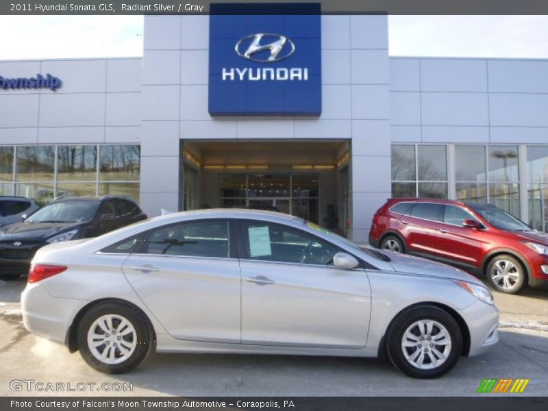 Radiant Silver / Gray 2011 Hyundai Sonata GLS
