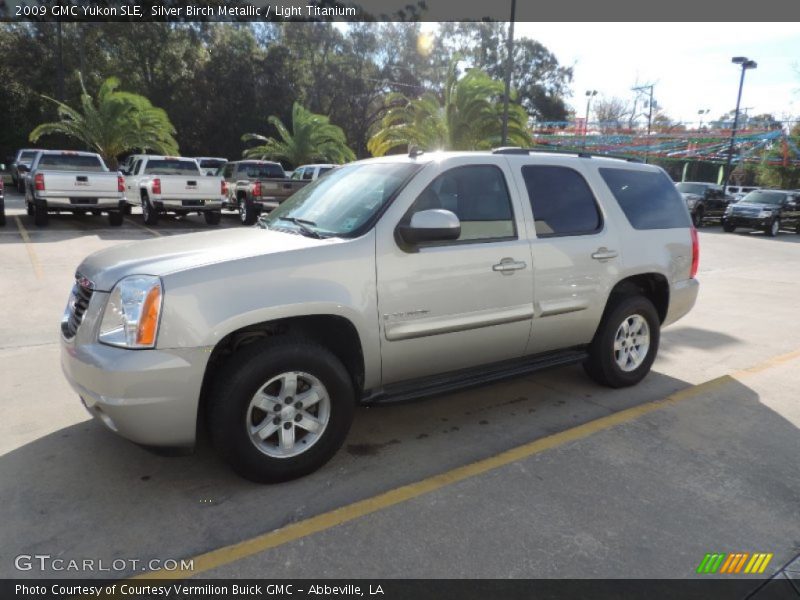 Silver Birch Metallic / Light Titanium 2009 GMC Yukon SLE