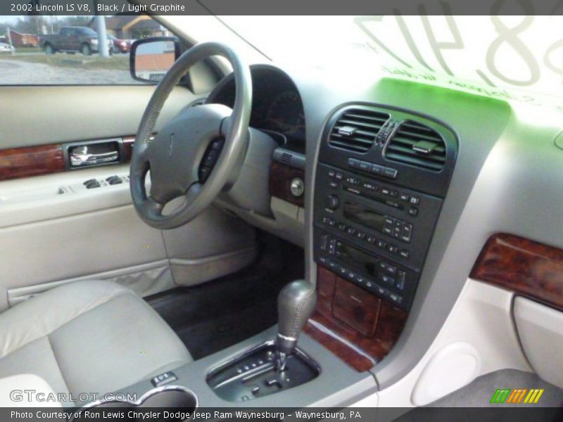 Black / Light Graphite 2002 Lincoln LS V8