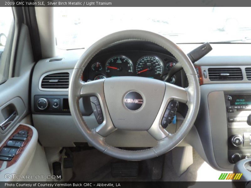 Silver Birch Metallic / Light Titanium 2009 GMC Yukon SLE