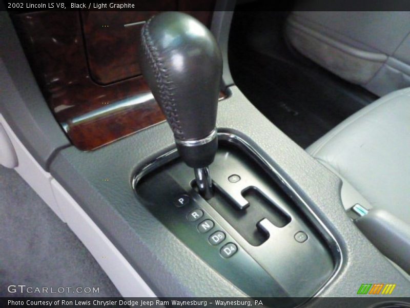 Black / Light Graphite 2002 Lincoln LS V8