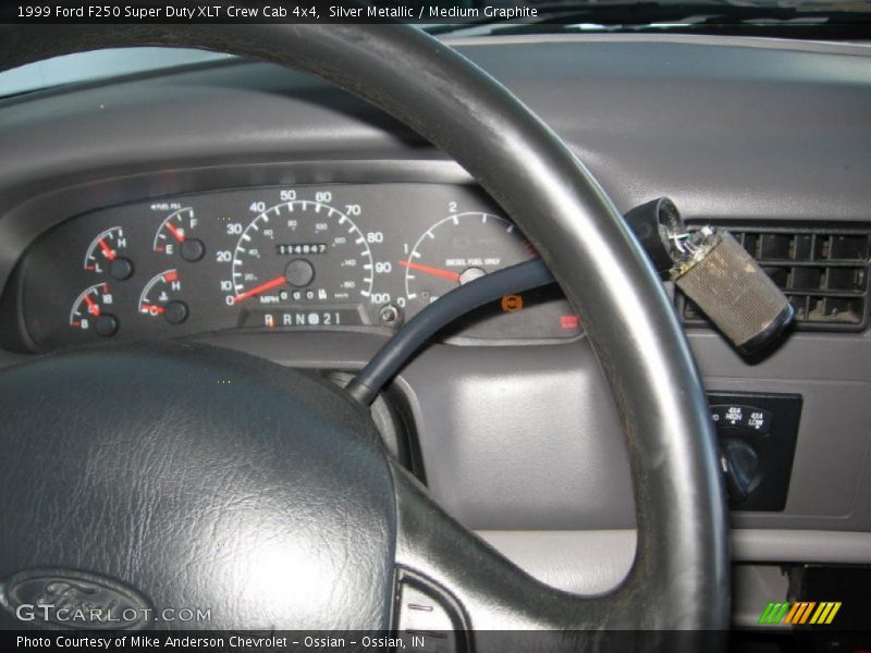 Silver Metallic / Medium Graphite 1999 Ford F250 Super Duty XLT Crew Cab 4x4