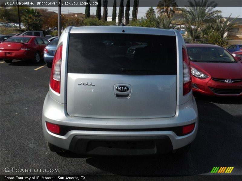 Bright Silver / Black Soul Logo Cloth 2013 Kia Soul +