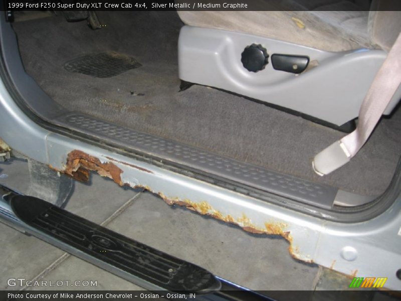 Silver Metallic / Medium Graphite 1999 Ford F250 Super Duty XLT Crew Cab 4x4
