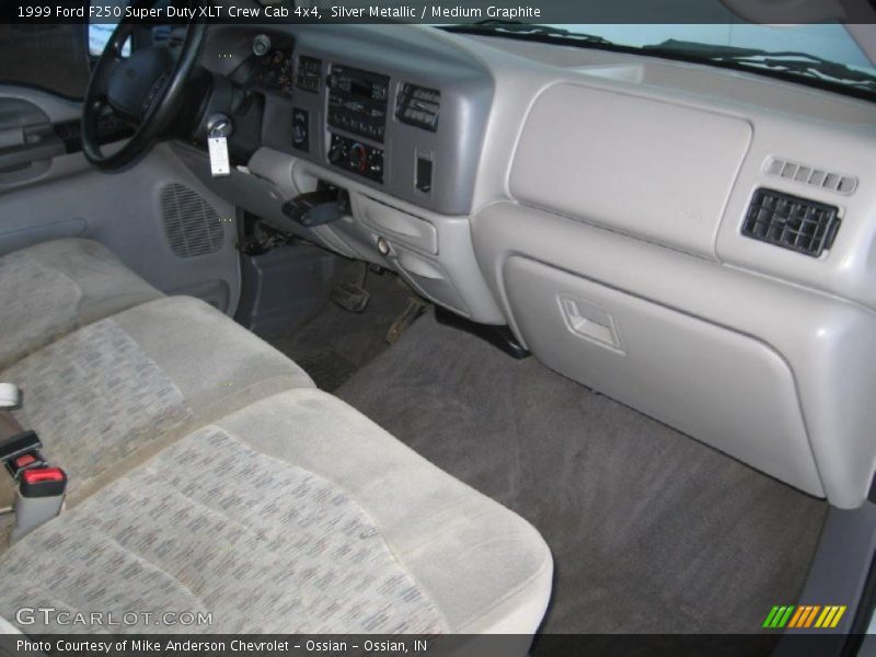 Silver Metallic / Medium Graphite 1999 Ford F250 Super Duty XLT Crew Cab 4x4