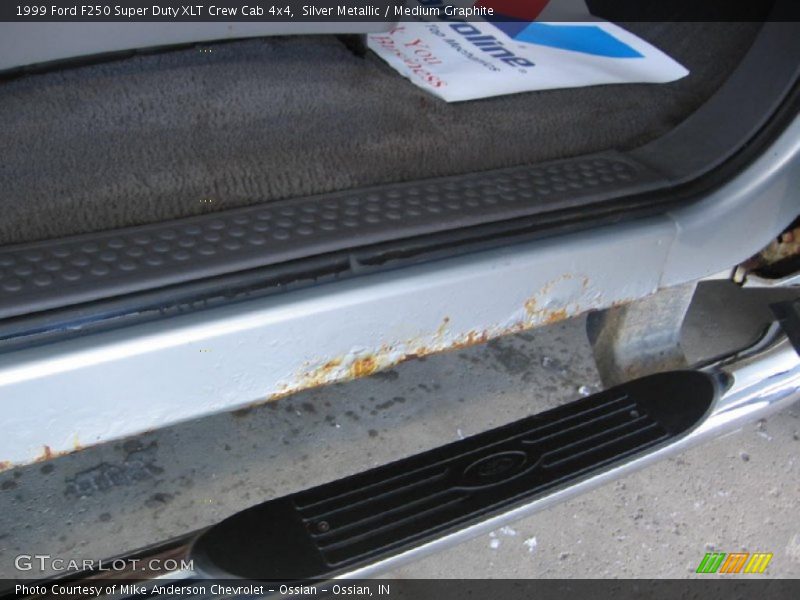 Silver Metallic / Medium Graphite 1999 Ford F250 Super Duty XLT Crew Cab 4x4