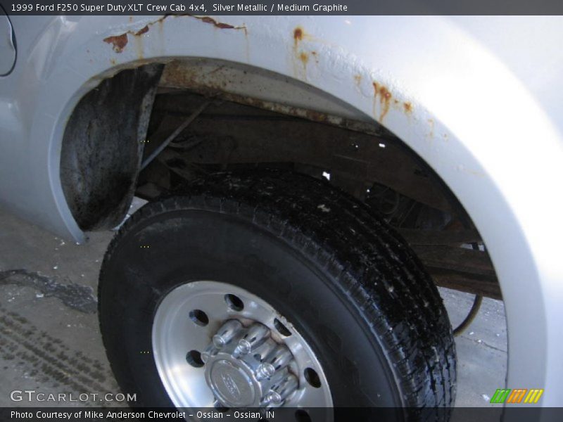 Silver Metallic / Medium Graphite 1999 Ford F250 Super Duty XLT Crew Cab 4x4