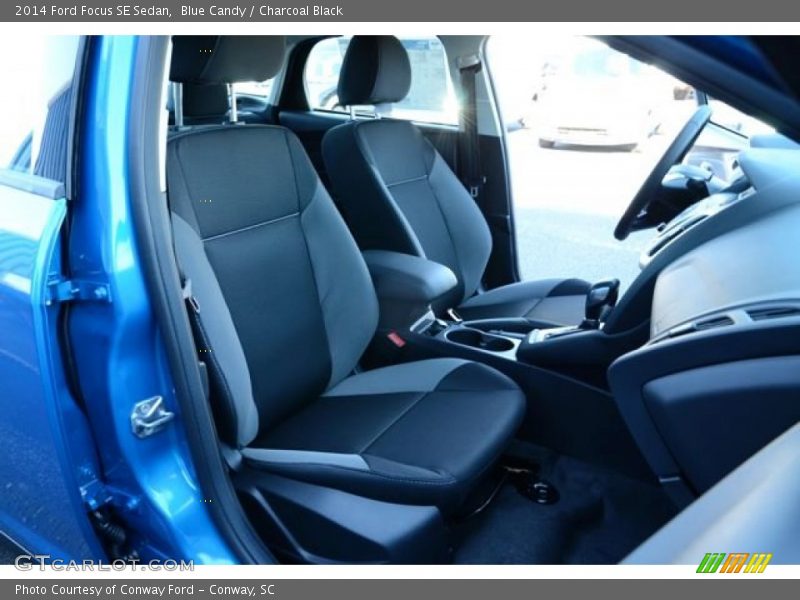 Blue Candy / Charcoal Black 2014 Ford Focus SE Sedan