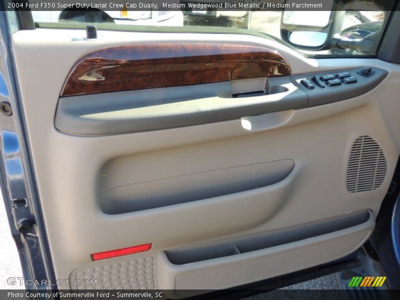 Medium Wedgewood Blue Metallic / Medium Parchment 2004 Ford F350 Super Duty Lariat Crew Cab Dually