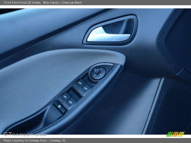 Blue Candy / Charcoal Black 2014 Ford Focus SE Sedan