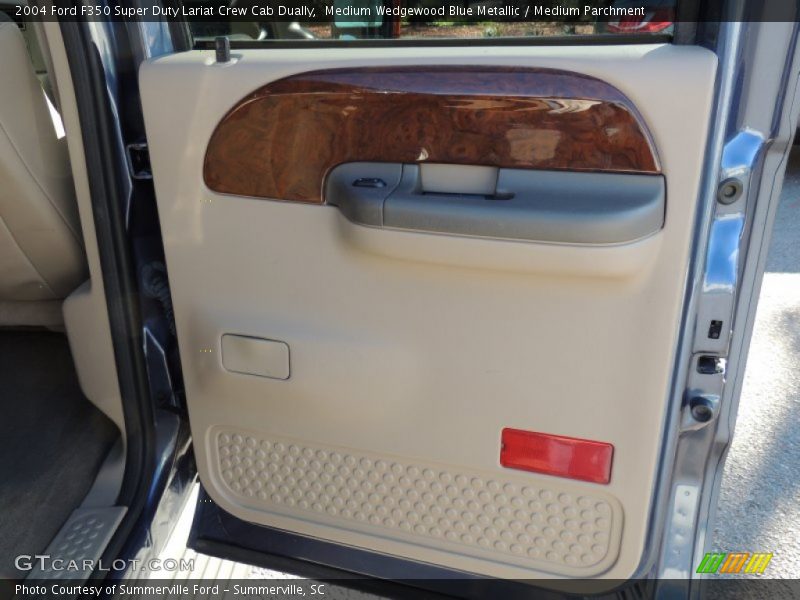 Medium Wedgewood Blue Metallic / Medium Parchment 2004 Ford F350 Super Duty Lariat Crew Cab Dually