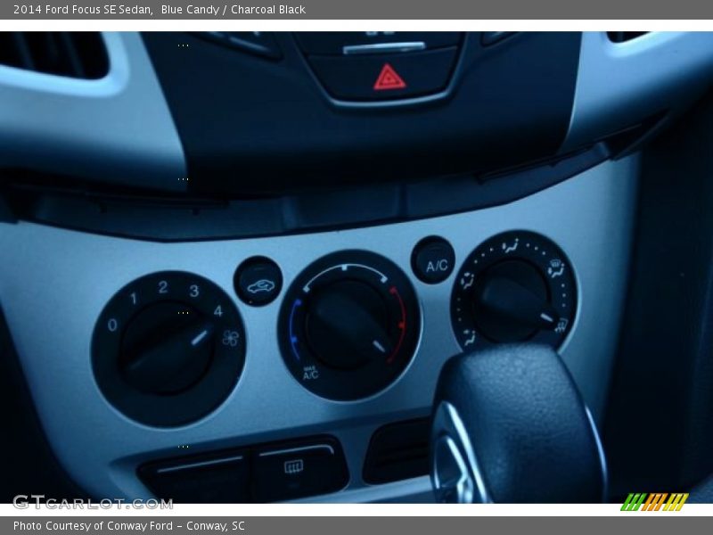 Blue Candy / Charcoal Black 2014 Ford Focus SE Sedan