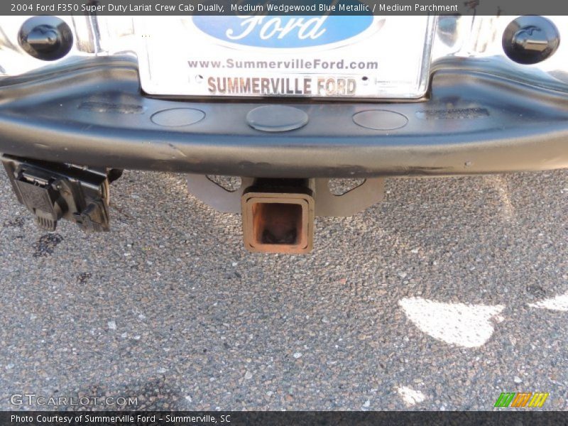 Medium Wedgewood Blue Metallic / Medium Parchment 2004 Ford F350 Super Duty Lariat Crew Cab Dually