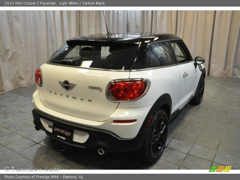 Light White / Carbon Black 2013 Mini Cooper S Paceman