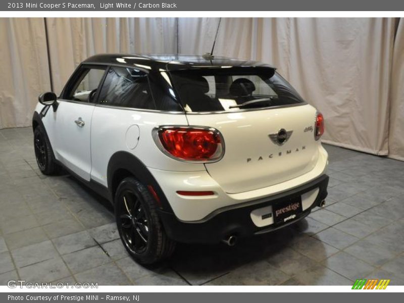 Light White / Carbon Black 2013 Mini Cooper S Paceman