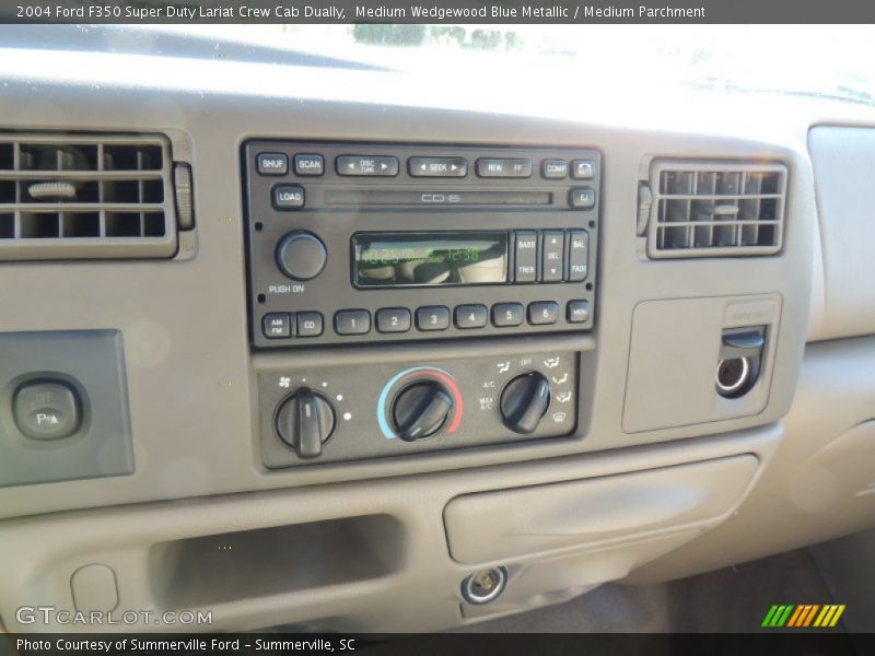 Medium Wedgewood Blue Metallic / Medium Parchment 2004 Ford F350 Super Duty Lariat Crew Cab Dually