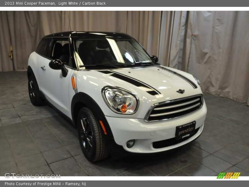 Light White / Carbon Black 2013 Mini Cooper Paceman