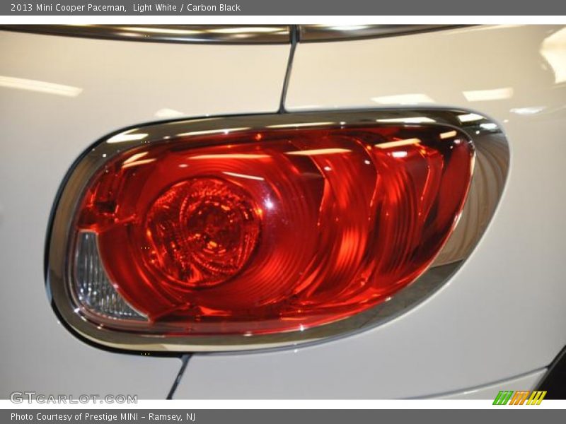 Light White / Carbon Black 2013 Mini Cooper Paceman