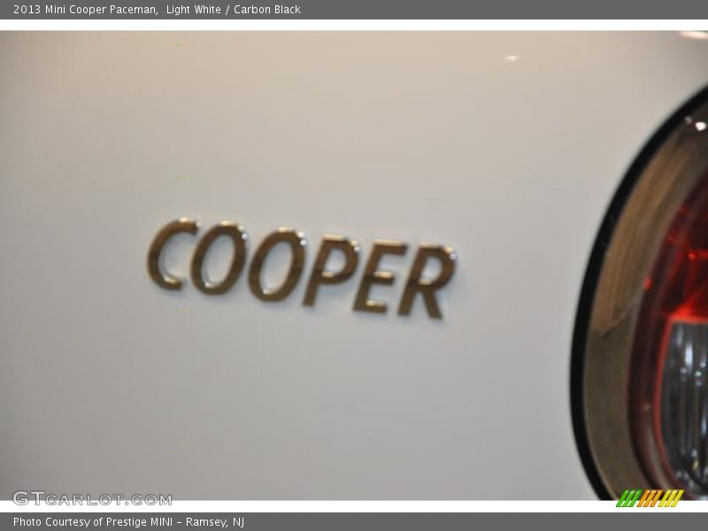 Light White / Carbon Black 2013 Mini Cooper Paceman