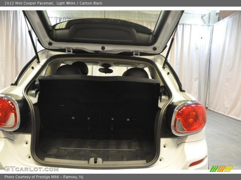 Light White / Carbon Black 2013 Mini Cooper Paceman