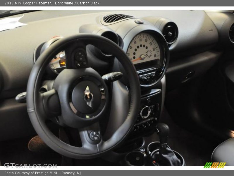 Light White / Carbon Black 2013 Mini Cooper Paceman