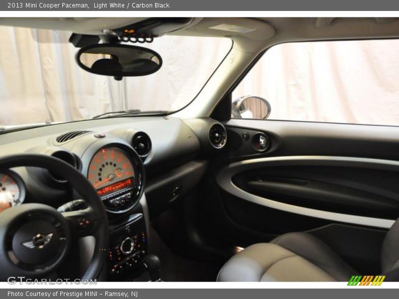 Light White / Carbon Black 2013 Mini Cooper Paceman
