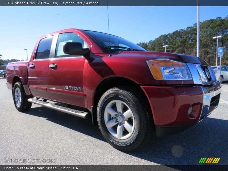 Front 3/4 View of 2014 Titan SV Crew Cab