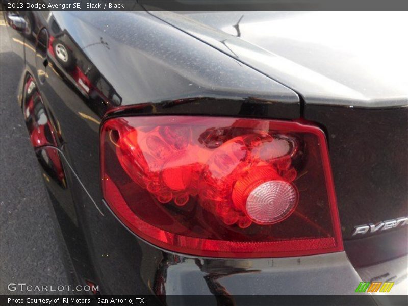 Black / Black 2013 Dodge Avenger SE