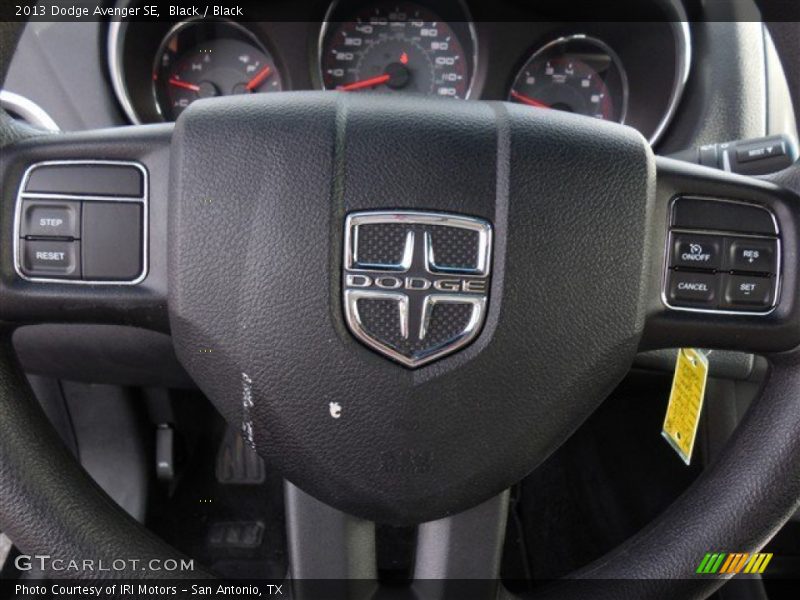 Black / Black 2013 Dodge Avenger SE