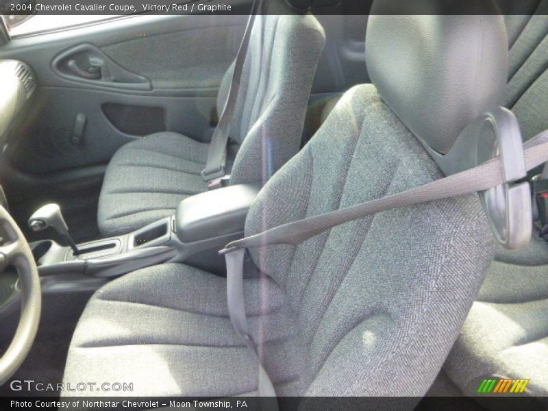 Victory Red / Graphite 2004 Chevrolet Cavalier Coupe