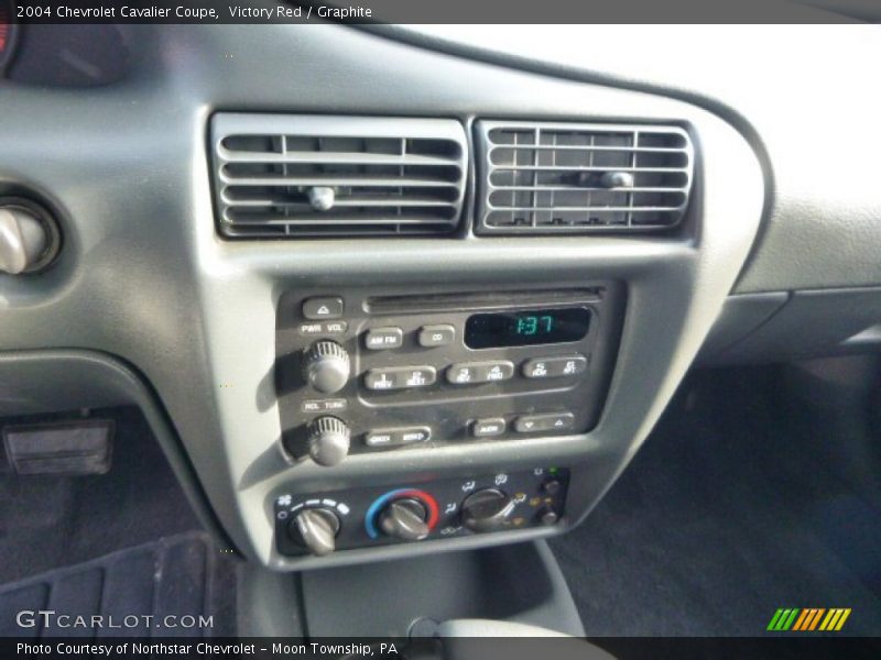 Victory Red / Graphite 2004 Chevrolet Cavalier Coupe