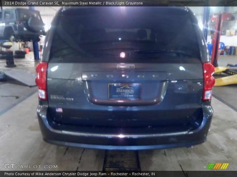 Maximum Steel Metallic / Black/Light Graystone 2014 Dodge Grand Caravan SE