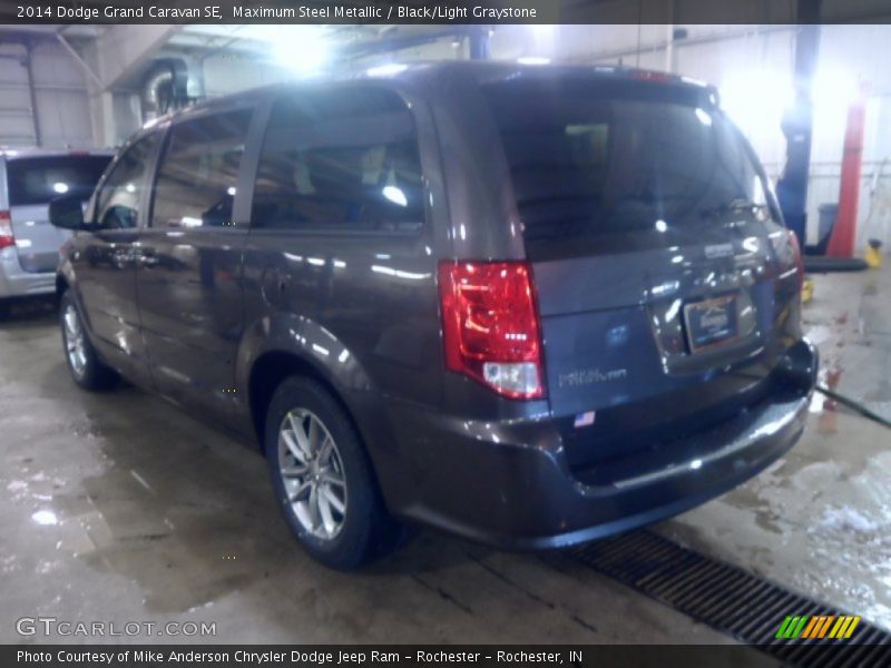 Maximum Steel Metallic / Black/Light Graystone 2014 Dodge Grand Caravan SE