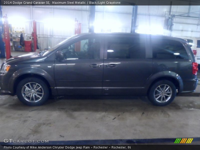 Maximum Steel Metallic / Black/Light Graystone 2014 Dodge Grand Caravan SE