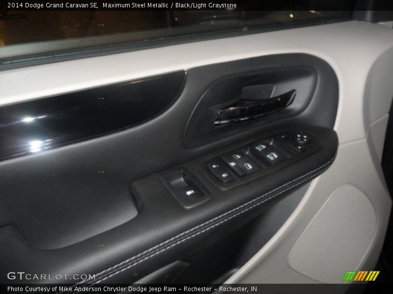 Maximum Steel Metallic / Black/Light Graystone 2014 Dodge Grand Caravan SE