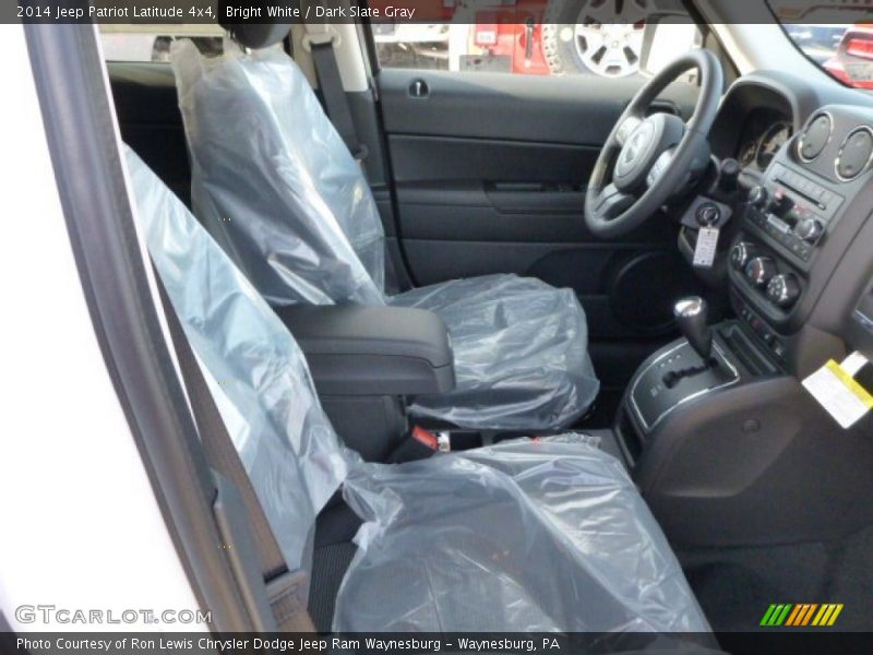 Bright White / Dark Slate Gray 2014 Jeep Patriot Latitude 4x4