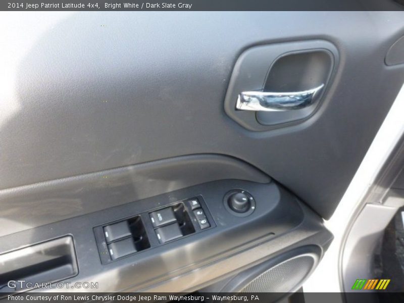 Bright White / Dark Slate Gray 2014 Jeep Patriot Latitude 4x4