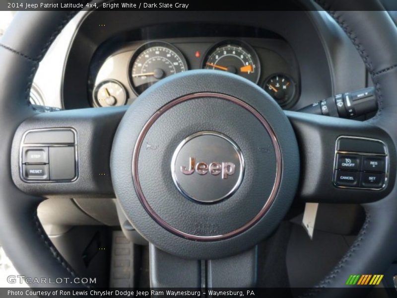 Bright White / Dark Slate Gray 2014 Jeep Patriot Latitude 4x4