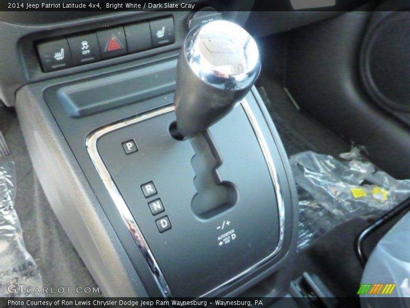 Bright White / Dark Slate Gray 2014 Jeep Patriot Latitude 4x4