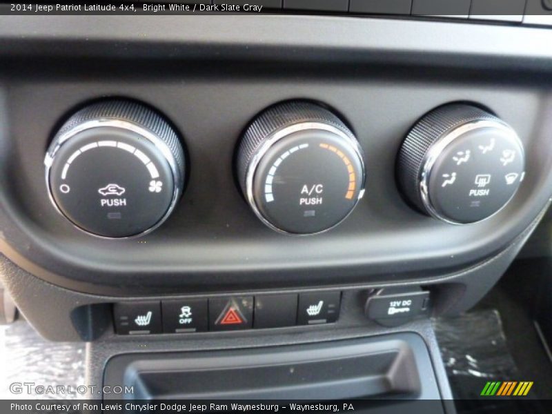 Bright White / Dark Slate Gray 2014 Jeep Patriot Latitude 4x4