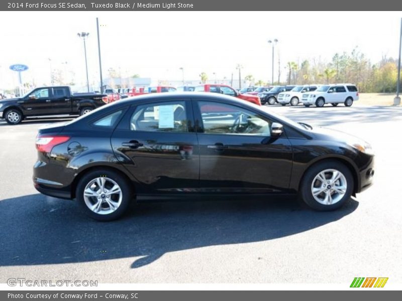 Tuxedo Black / Medium Light Stone 2014 Ford Focus SE Sedan